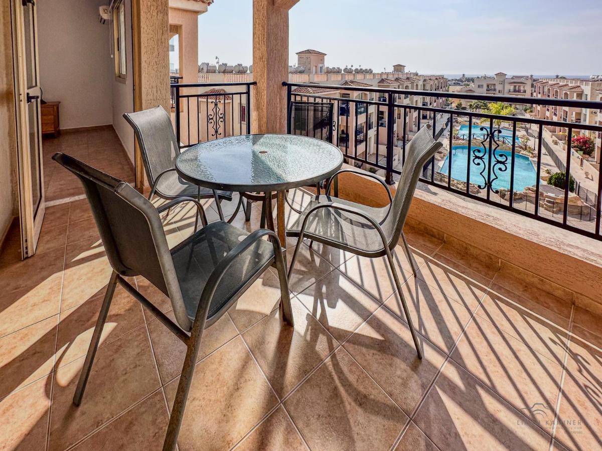Royal Seacrest Crown-Jewel, 2B, Pools, Sea, Center Apartment Paphos Exterior foto