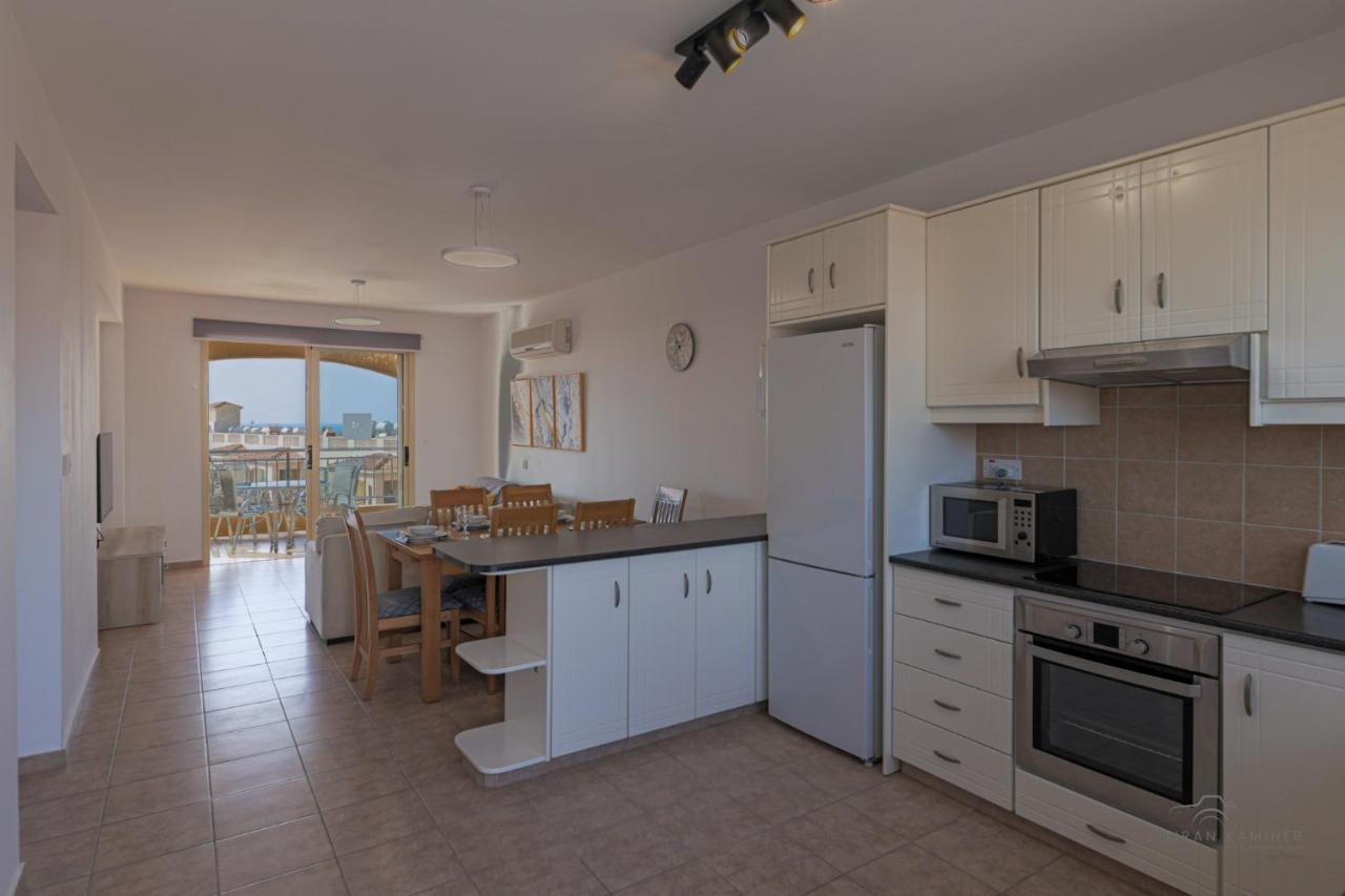 Royal Seacrest Crown-Jewel, 2B, Pools, Sea, Center Apartment Paphos Exterior foto